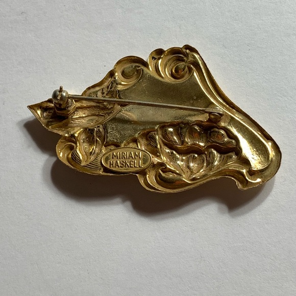 vintage authentic MIRIAM HASKELL gold DOVE broach
